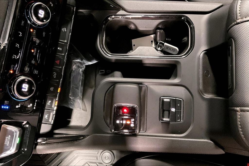 2024 GMC Sierra 1500 4WD Crew Cab Short Box AT4