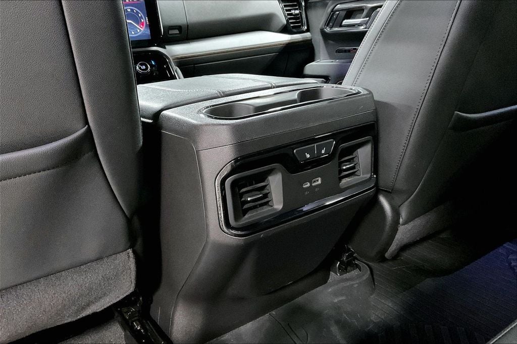 2024 GMC Sierra 1500 4WD Crew Cab Short Box AT4