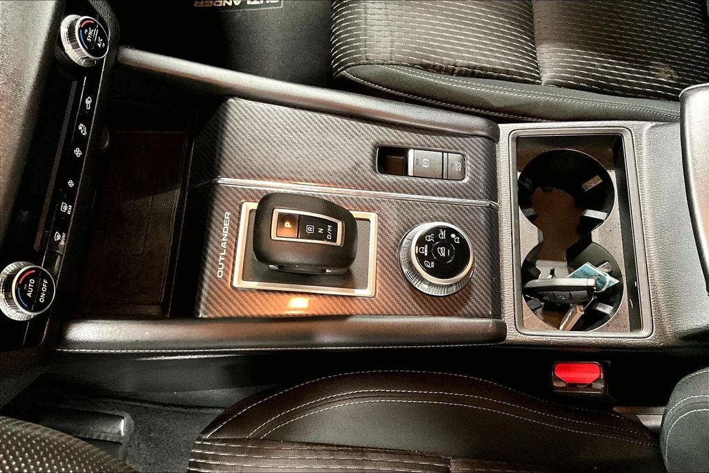 2022 Mitsubishi Outlander ES 2.5 2WD