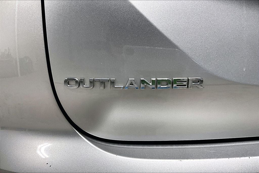 2022 Mitsubishi Outlander ES 2.5 2WD
