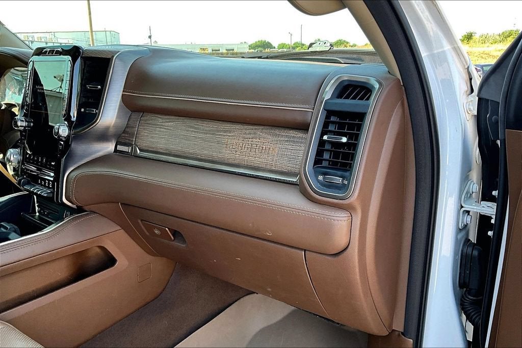 2019 RAM 1500 Longhorn Crew Cab 4x4 5'7" Box
