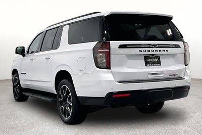 2023 Chevrolet Suburban RST