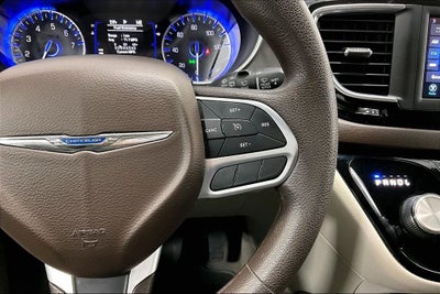 2021 Chrysler Voyager LX