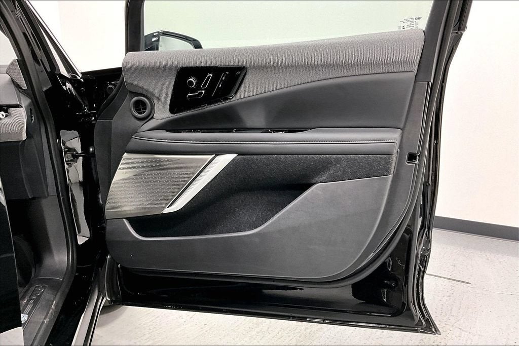 2027 Cadillac OPTIQ Luxury