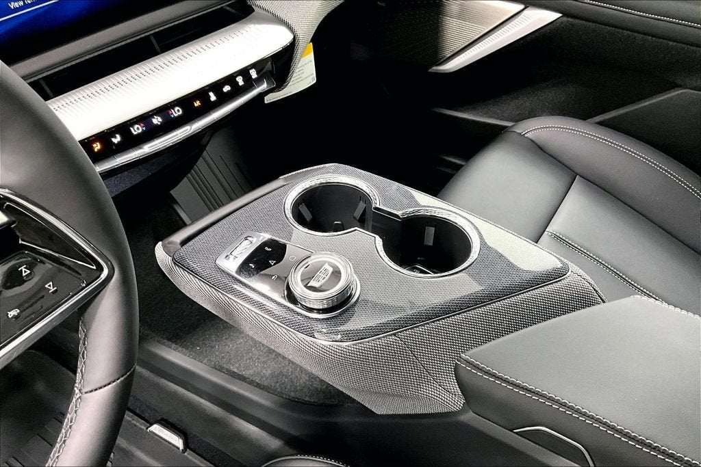2027 Cadillac OPTIQ Luxury