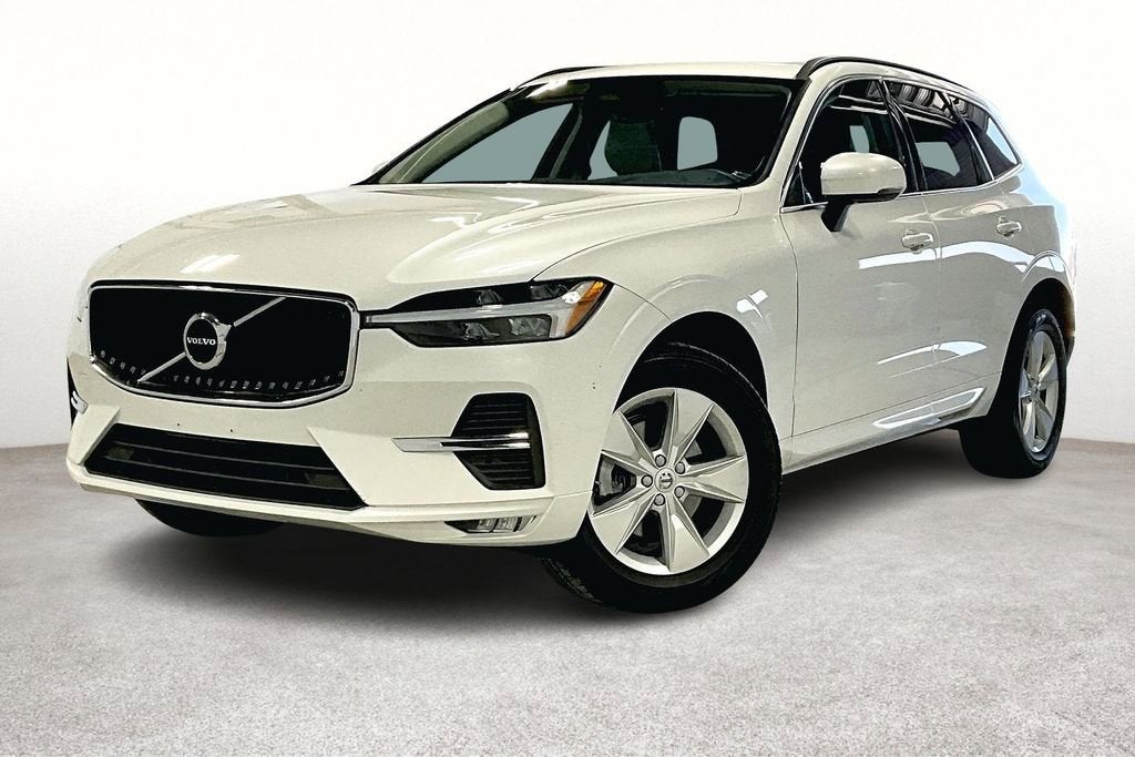 2022 Volvo XC60 B5 Momentum