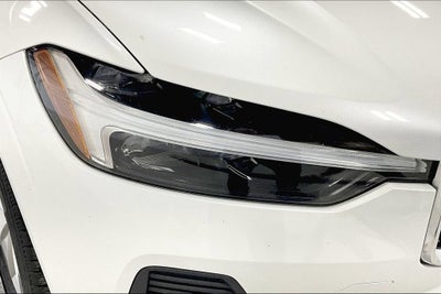 2022 Volvo XC60 B5 Momentum