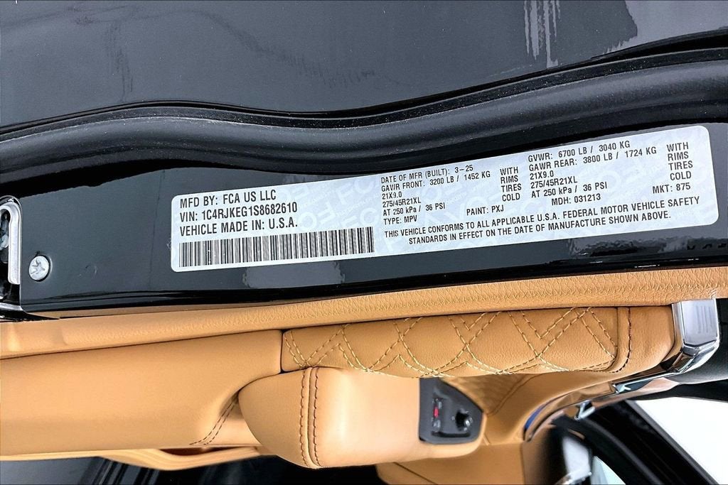 2025 Jeep Grand Cherokee L Summit Reserve 4x4