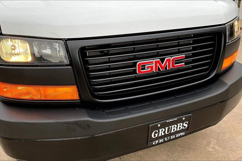 2025 GMC Savana Cargo 3500 Work Van