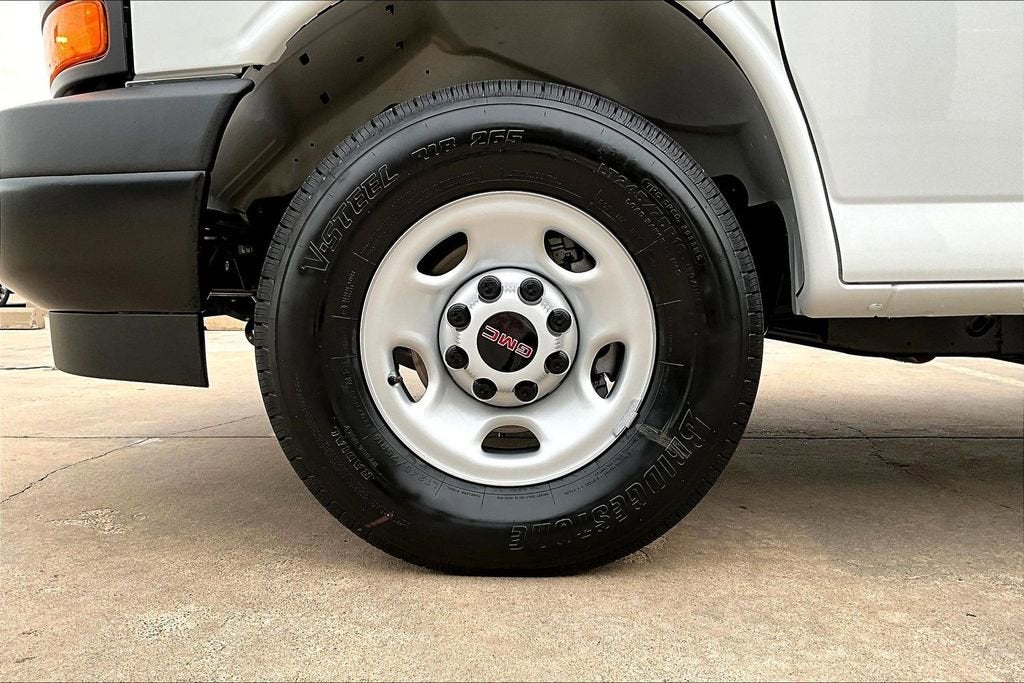 2025 GMC Savana Cargo 3500 Work Van