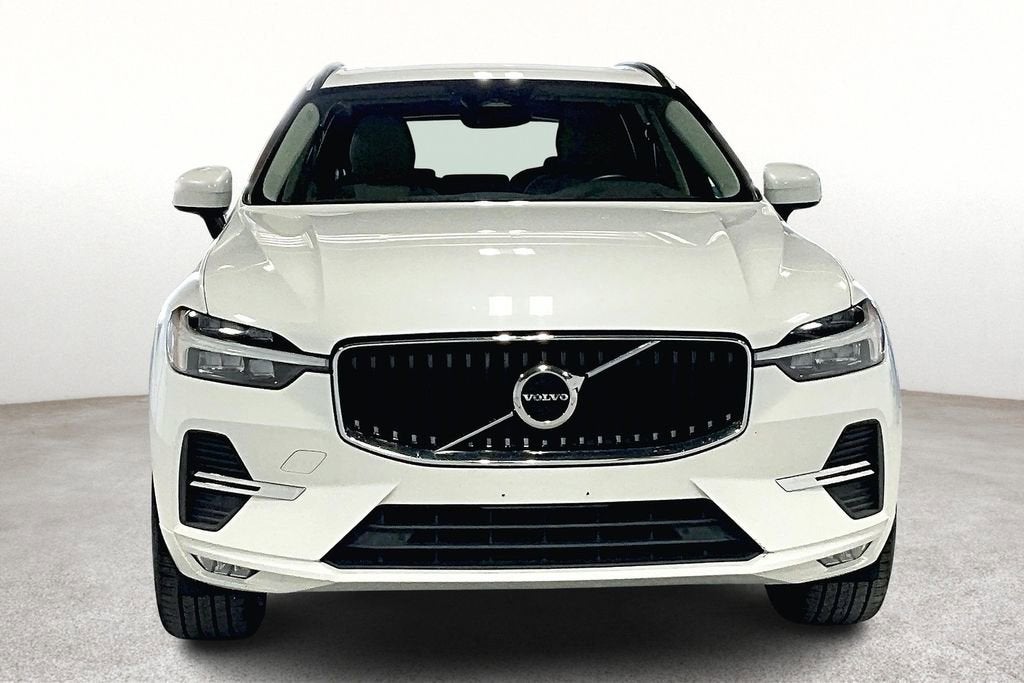 2022 Volvo XC60 B5 Momentum
