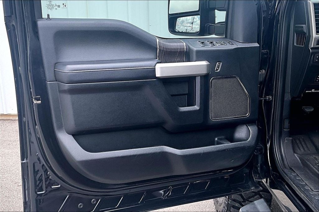 2020 Ford F-250SD Lariat