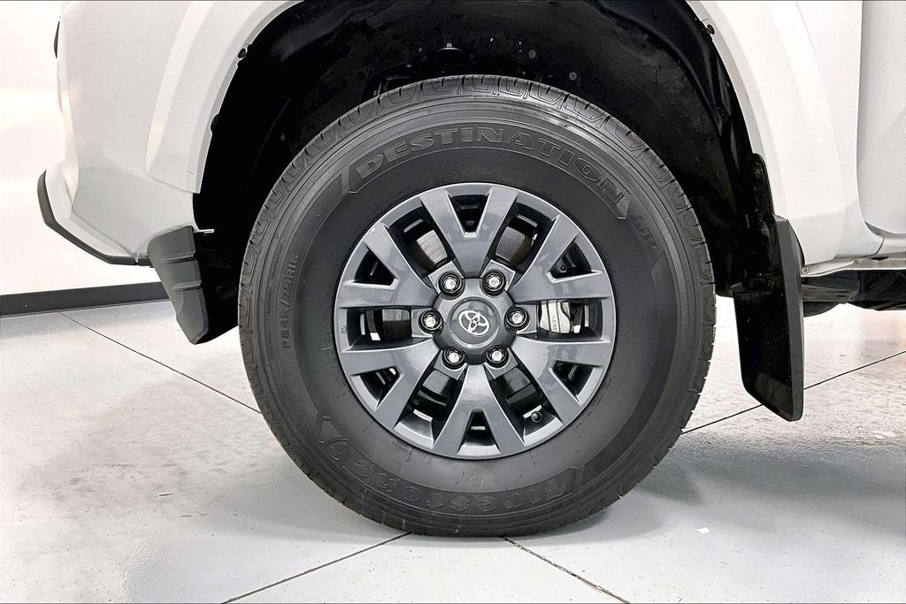 2023 Toyota Tacoma SR5 V6