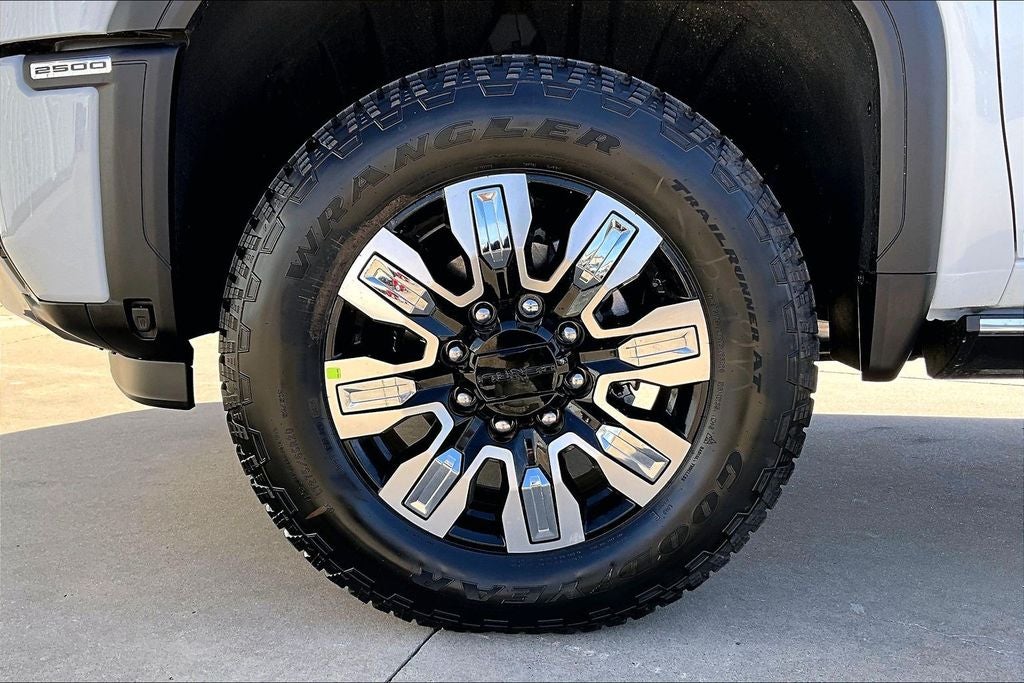 2026 GMC Sierra 2500HD Denali