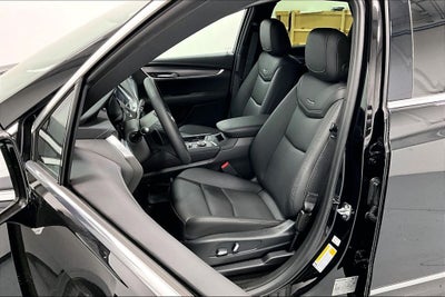 2026 Cadillac XT5 Luxury