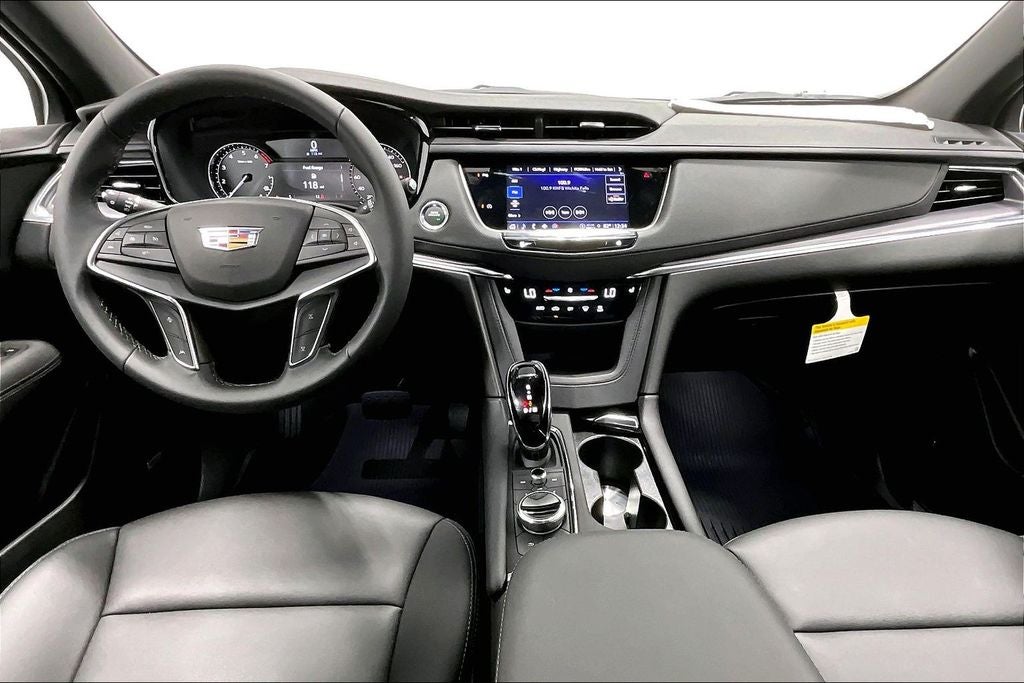 2026 Cadillac XT5 Luxury