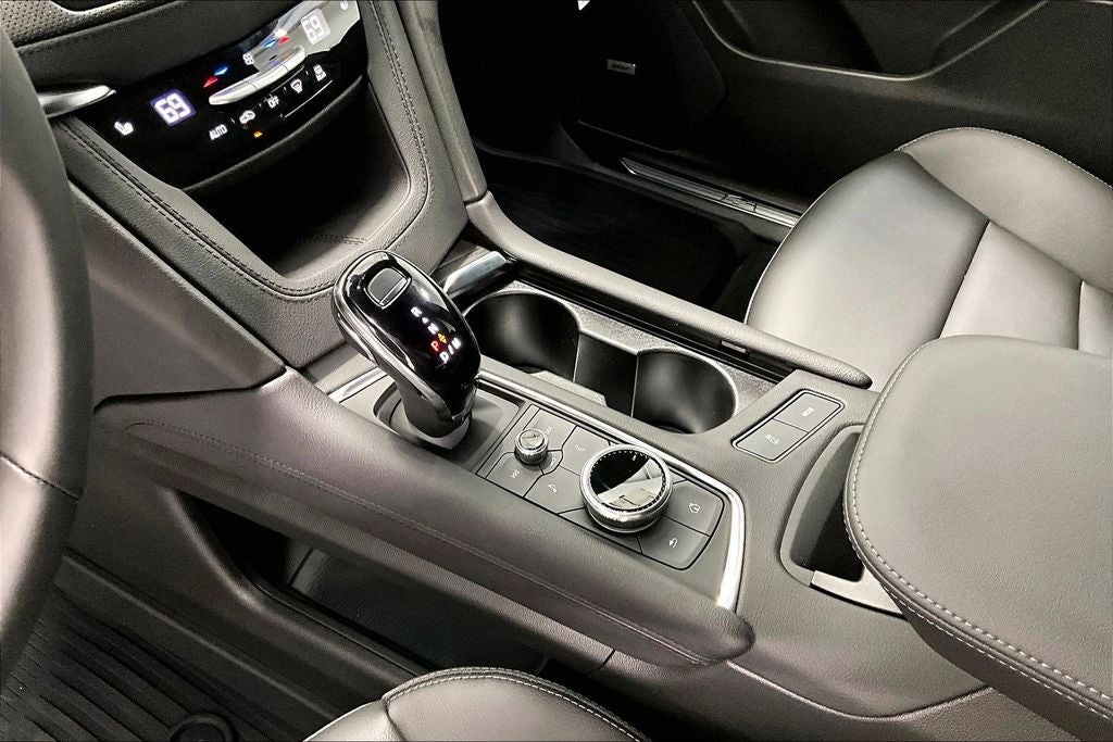 2026 Cadillac XT5 Luxury