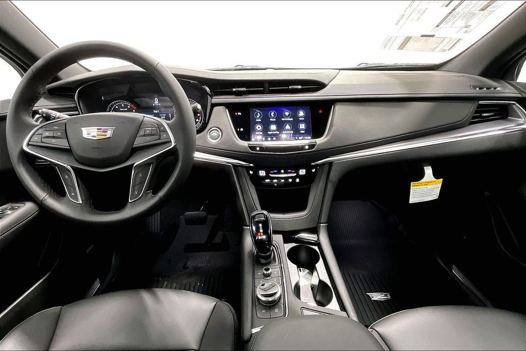 2026 Cadillac XT5 Luxury