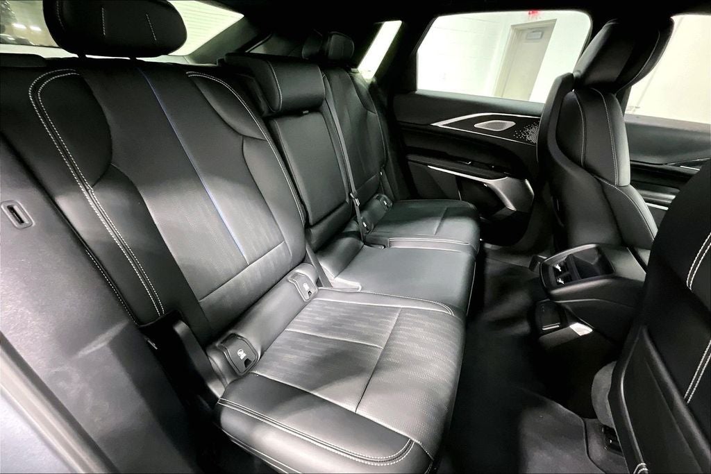2023 Cadillac LYRIQ Luxury
