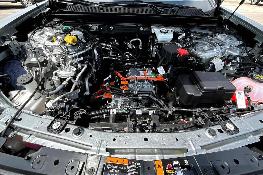 2025 Cadillac LYRIQ Sport