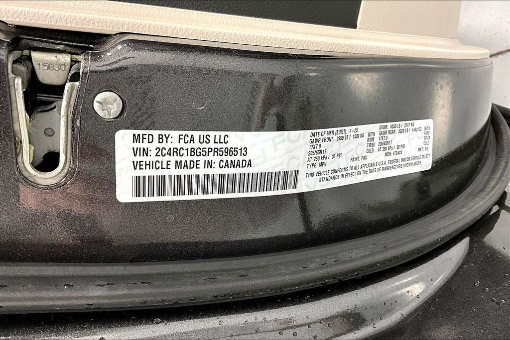 2023 Chrysler Pacifica Touring L