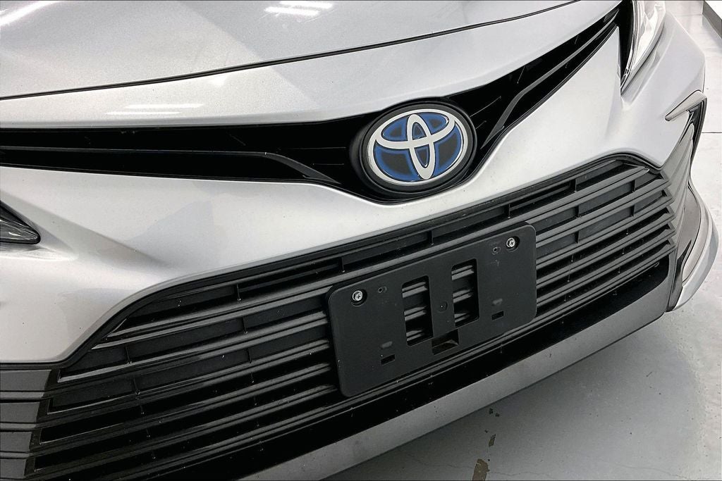2023 Toyota Camry Hybrid LE
