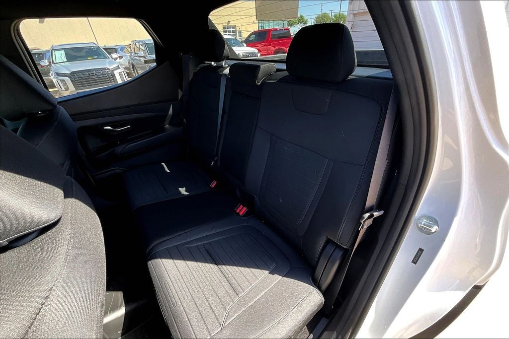 2025 Hyundai Santa Cruz SE