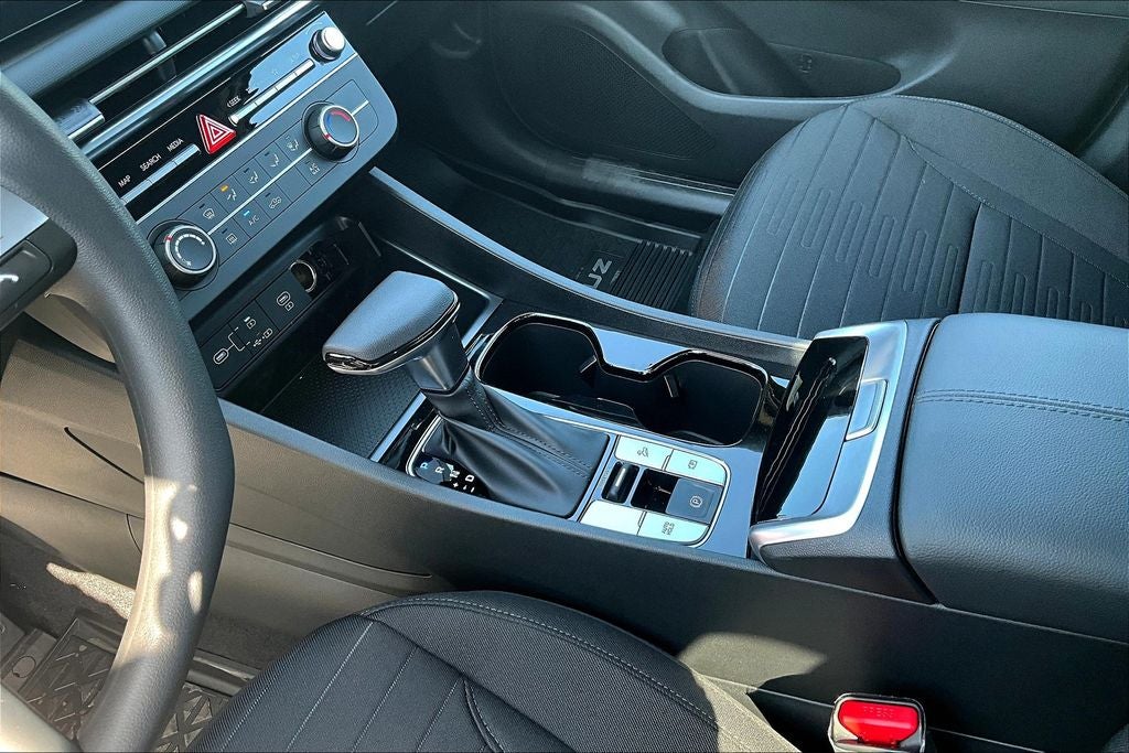 2025 Hyundai Santa Cruz SE