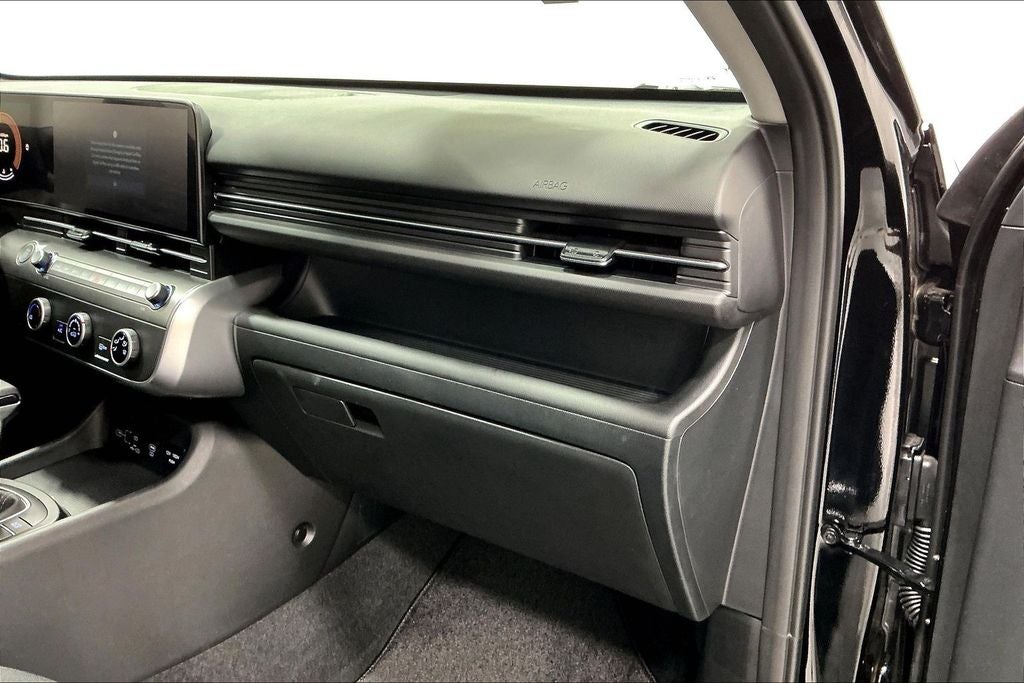 2027 Hyundai Kona SE