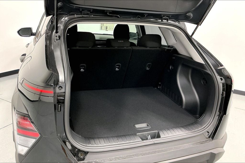 2027 Hyundai Kona SE