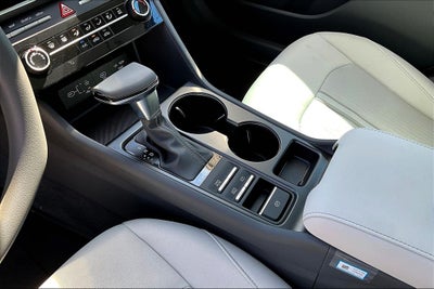 2025 Hyundai Sonata SE