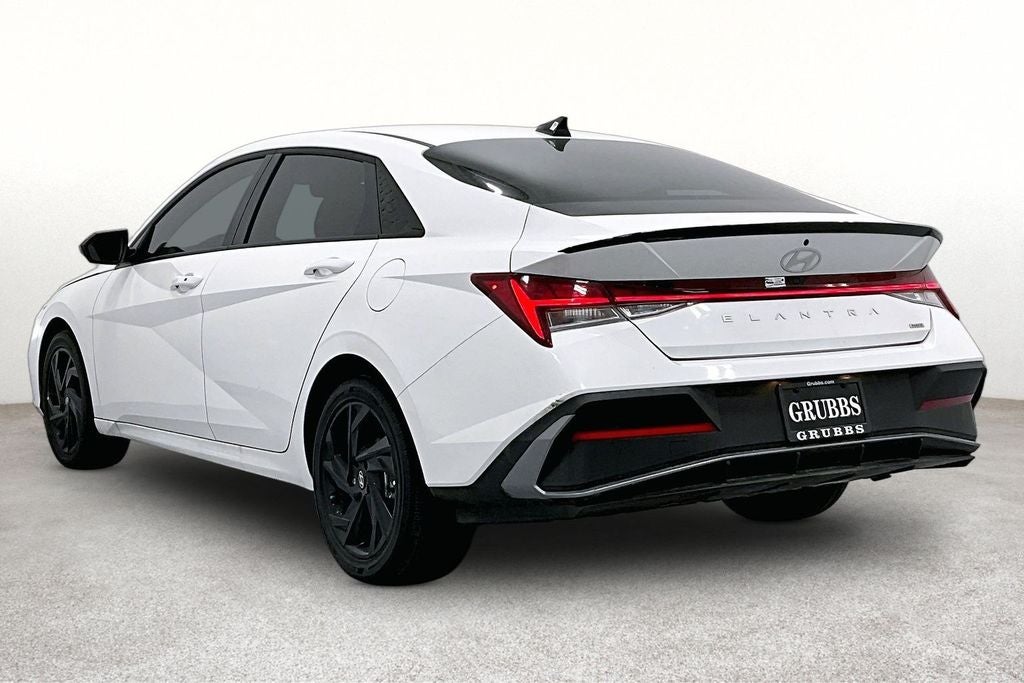2026 Hyundai Elantra Hybrid SEL Sport