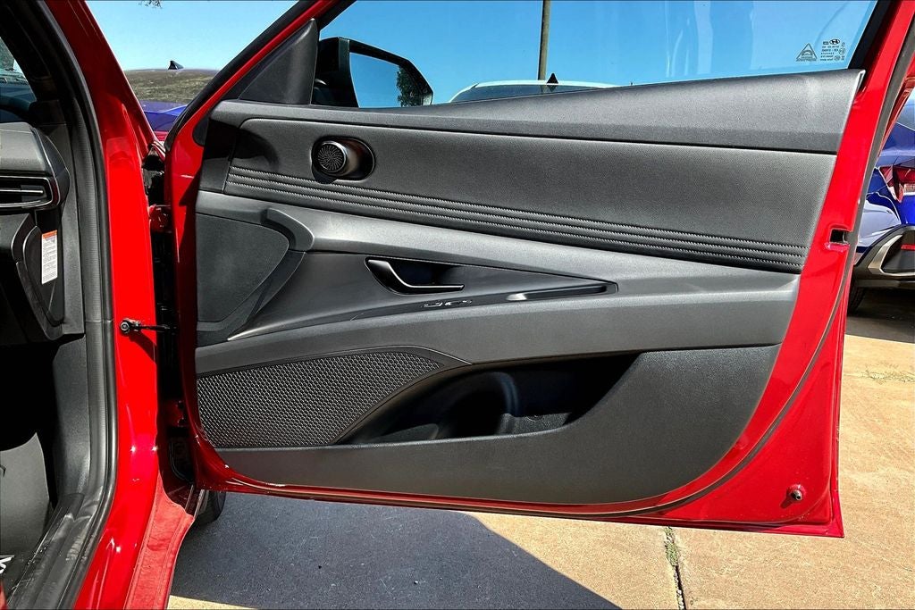 2025 Hyundai Elantra Hybrid SEL Sport